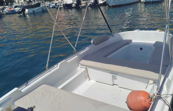 Boat without licence Rent a boat NEW Roto 450s 6hp