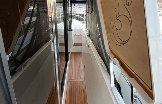 Motorboat BENETEAU SWIFT TRAWLER 35 425hp