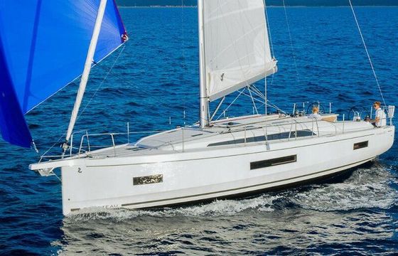 Sailboat Beneteau Oceanis 40.1 12.43m