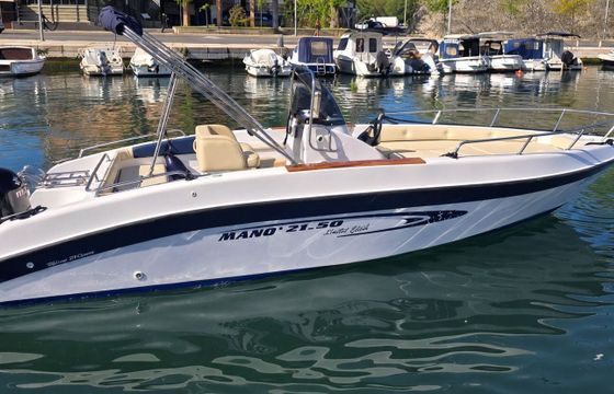 Motorboat Mano Marine mano