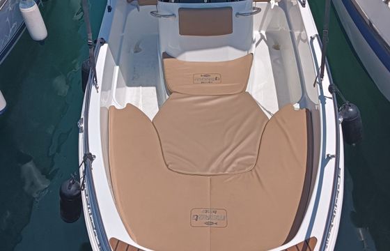 Boat without licence  Mareti 430 15hp