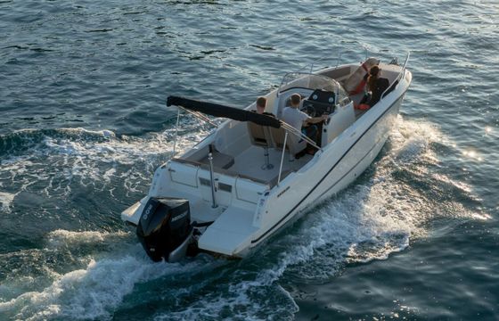Motorboat QUICKSILVER 755 Activ Open 300hp