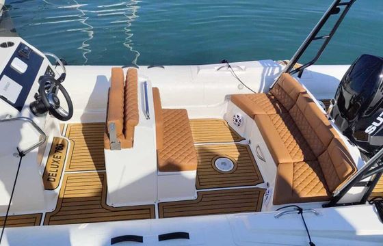 Motorboat Viga Deluxe 760 250hp