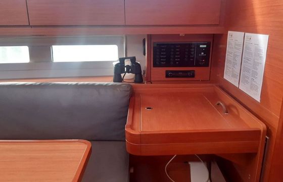 Sailboat Dufour Yachts Dufour 390 GL 11m