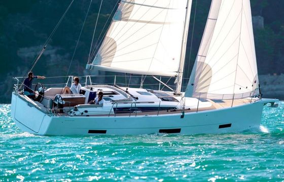 Sailboat Dufour Yachts Dufour 390 GL 11m