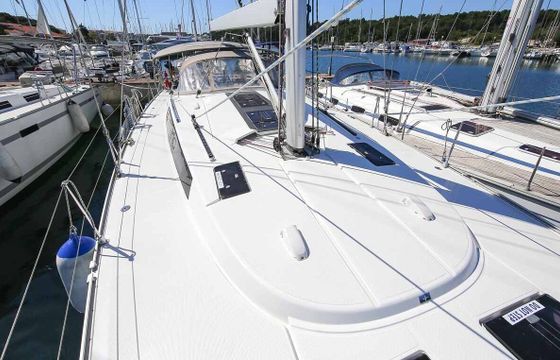 Sailboat Bavaria Cruiser 56  - 5 + 1 cab 16.75m