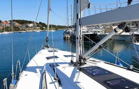 Sailboat Bavaria Cruiser 56  - 5 + 1 cab 16.75m