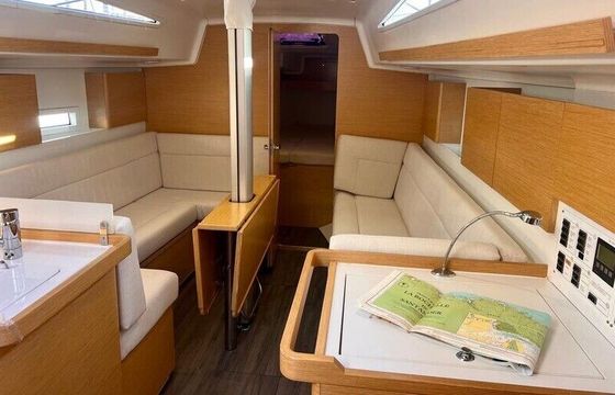 Sailboat Elan E4 10.6m