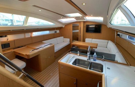 Sailboat Jeanneau Sun Odyssey 45 Ds 13m