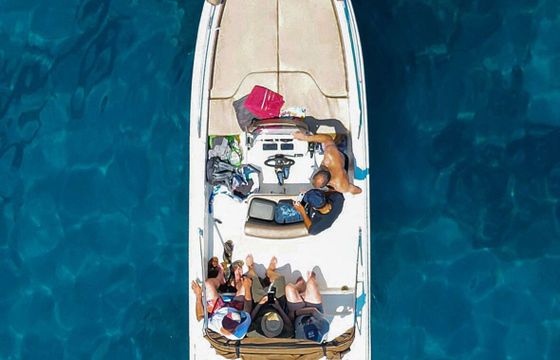 Motorboat Karel Ithaca 90hp