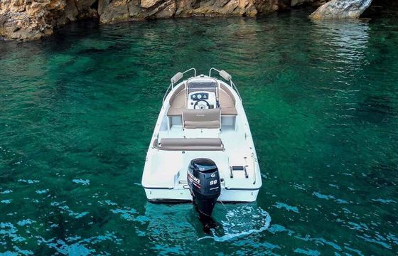 Motorboat Karel Ithaca 90hp