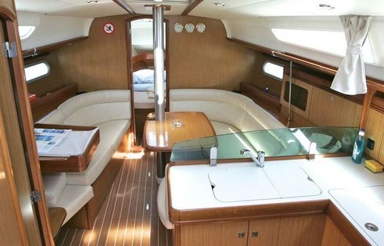 Sailboat Jeanneau Sun Odyssey 36i 10.94m