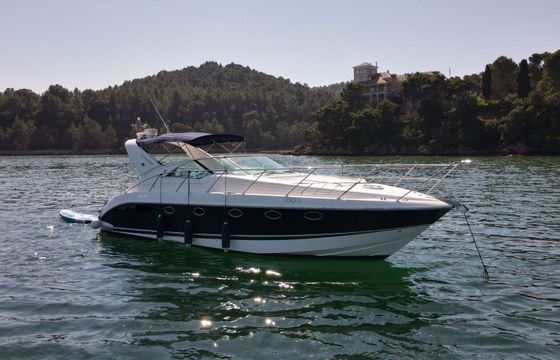 Motorboat Fairline Targa 40 600hp