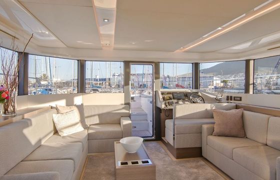 Catamaran Robertson &amp; Caine LEOPARD 53PC 15.4m