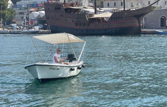 Boat without licence  Elan Pasara 6hp
