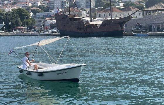 Boat without licence  Elan Pasara 6hp