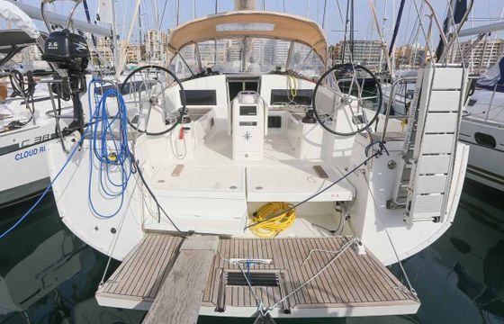 Sailboat Jeanneau Sun Odyssey 440 13m