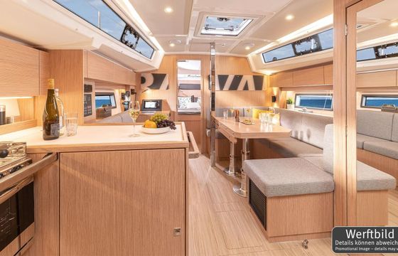 Sailboat Bavaria Yachtbau Bavaria C38 11m