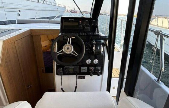 Motorboat Avila Marine Catharsis 900 400hp