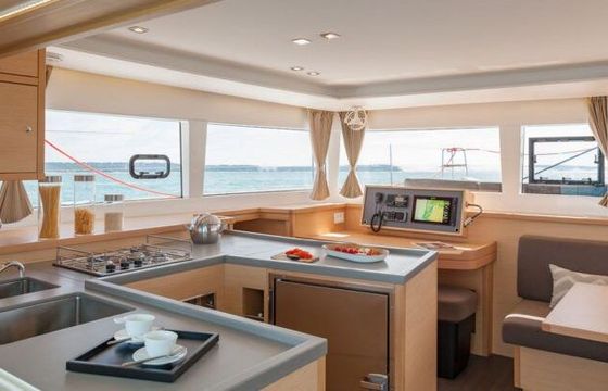 Catamaran Lagoon 450 F 13.96m