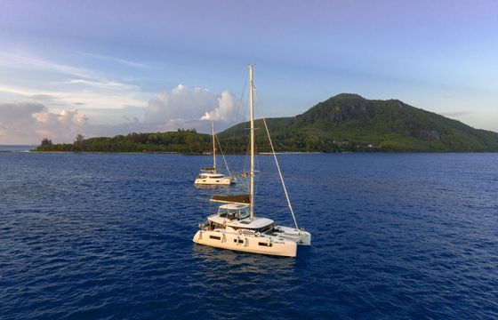 Catamaran Lagoon 46 13.99m