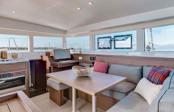 Catamaran Lagoon 40 12.2m