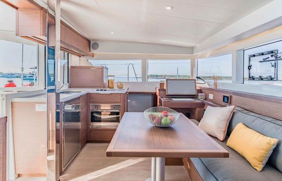Catamaran Lagoon 40 12.2m