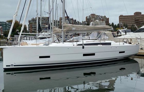 Sailboat DUFOUR DUFOUR 430 12m