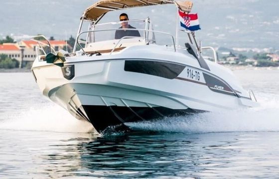 Motorboat BENETEAU Flyer 7.7 Sundeck 300hp