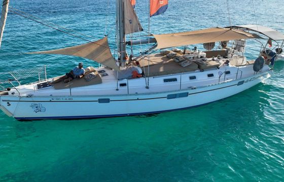 Sailboat Beneteau Oceanis Moorins 445 14m