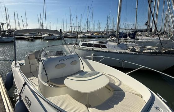 Motorboat Beneteau Flyer 650 Open 140hp