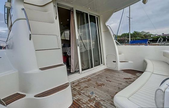 Motorboat Jeanneau Prestige 36 600hp