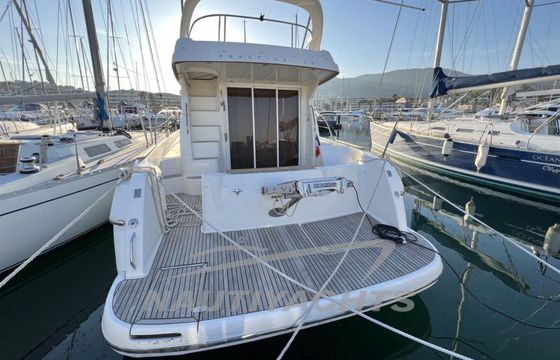 Motorboat Jeanneau Prestige 36 600hp