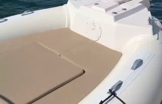 Motorboat Capelli Capelli Tempest 700 200hp