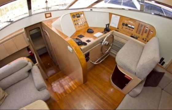 Motorboat Johnson 56 680hp