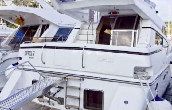 Motorboat Johnson 56 680hp