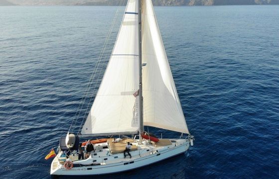 Sailboat Beneteau Oceanis Moorings 445 13.5m
