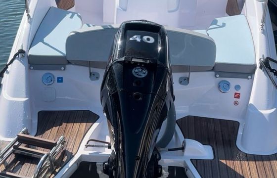 Motorboat Romar Bermuda 40hp