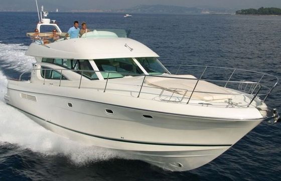 Motorboat JEANNEAU PRESTIGE 46 FLY 1000hp