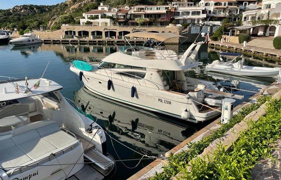 Motorboat JEANNEAU PRESTIGE 46 FLY 1000hp