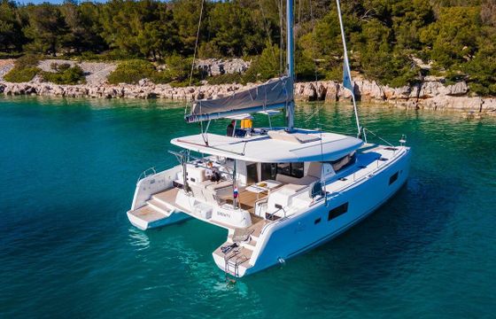 Catamaran Lagoon-Bénéteau Lagoon 42 - 3 + 2 cab. 12m