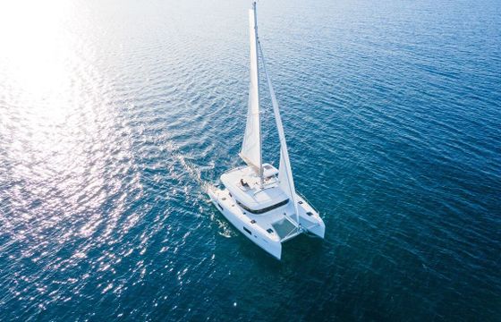 Catamaran Lagoon-Bénéteau Lagoon 42 - 3 + 2 cab. 12m
