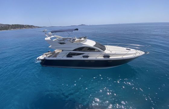 Motorboat FAIRLINE PHANTOM 46 Fairline 900hp