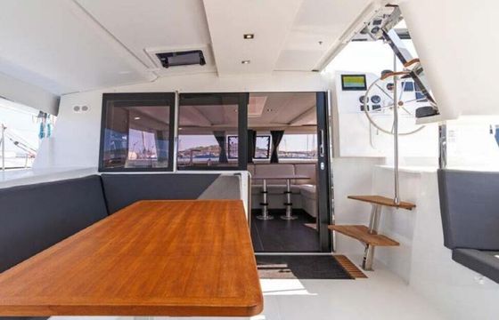 Catamaran Isla 40 11m