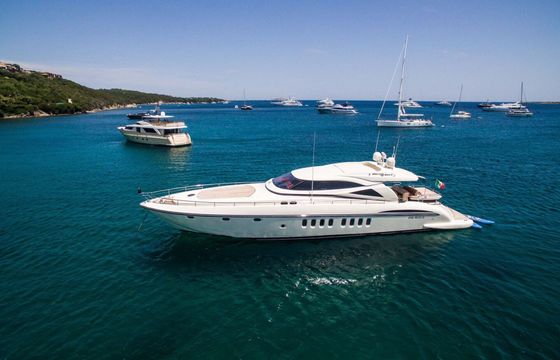 Motor yacht Alalunga Sport 85x 4800hp