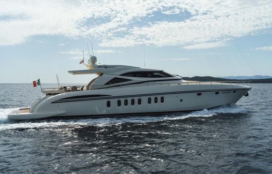 Motor yacht Alalunga Sport 85x 4800hp