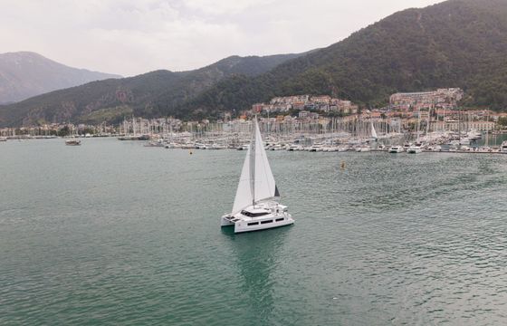 Catamaran Aventura 45 13m