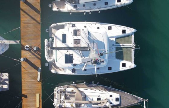 Catamaran Lagoon 42 12.7m