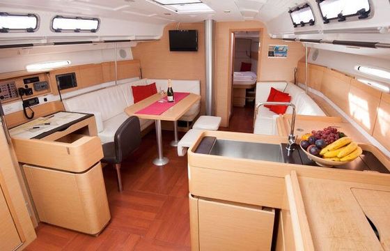 Sailboat BENETEAU FIRST 45 14.07m