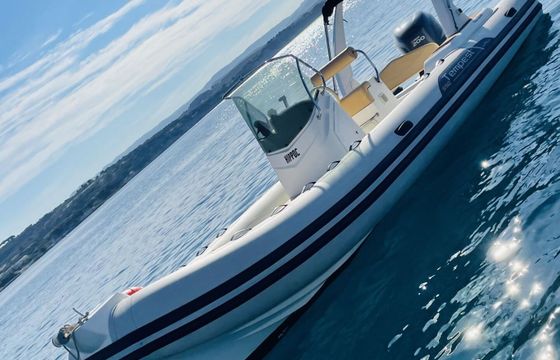 Motorboat Capelli Tempest 690 200hp